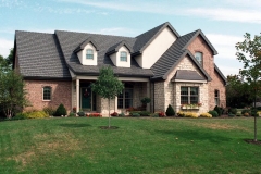 Country Manor Shake in Mustang Brown