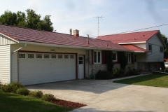 Oxford Metal Roofing Shingle in Terra Red
