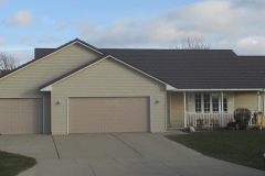 Rustic Metal Roofing Shingle in Mustang Brown