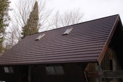 Rustic Metal Roofing Shingle in Mustang Brown