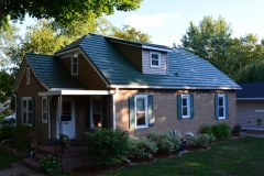 Rustic Metal Roofing Shingle in Forest Green