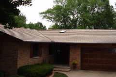 Rustic Metal Roofing Shingle in Buckskin