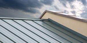 How Metal Roofs Help Protect Against Extreme Weather