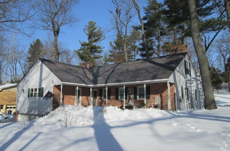 Snow Country Roof - Ranch